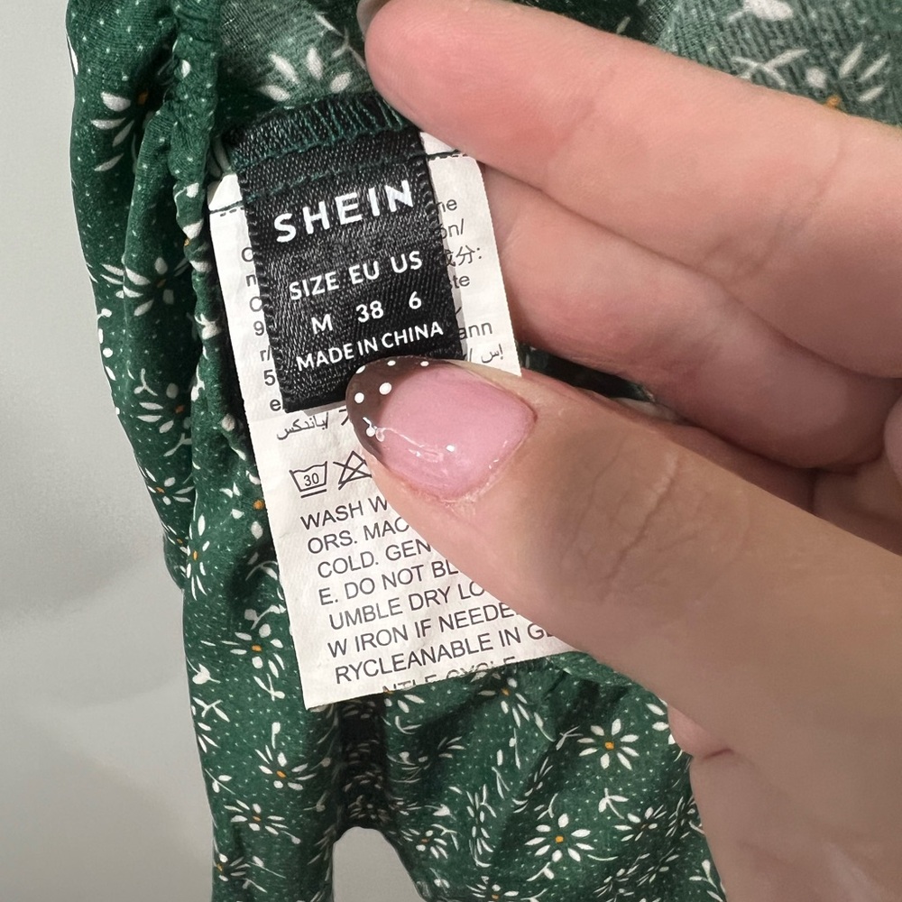 SHEIN Green Floral Print Halter Tank Top Size M - Picture 3 of 3